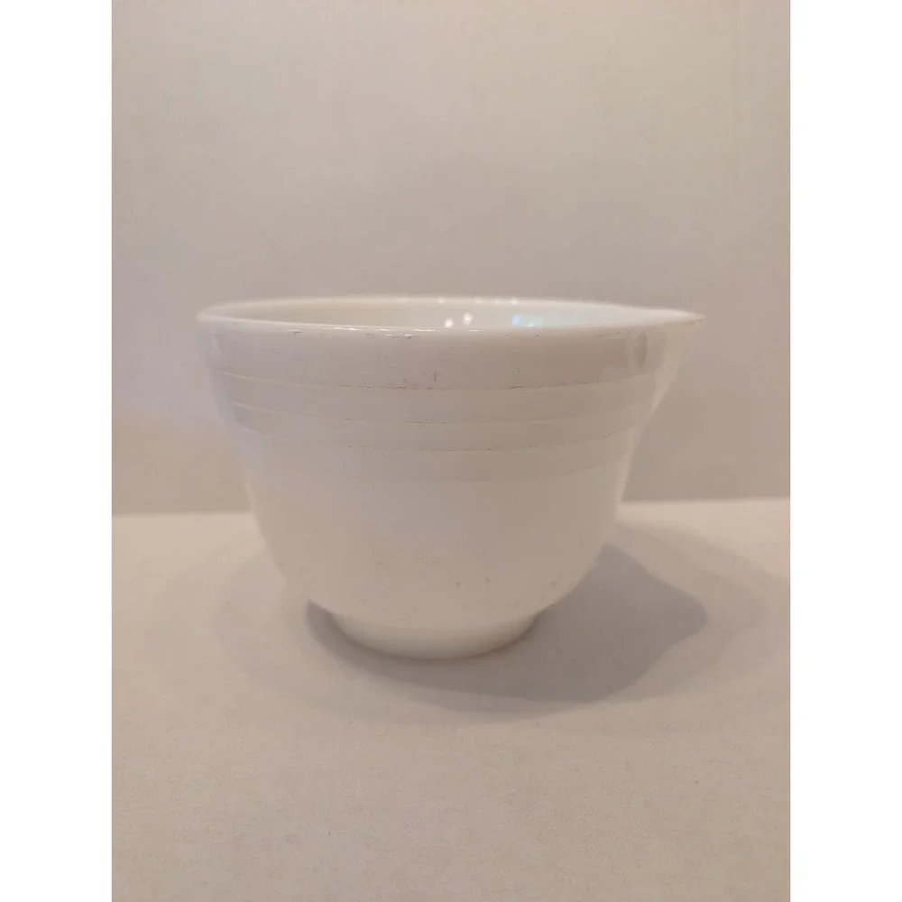 Vtg White Pyrex Ribbed Milk Glass Mixing Bowl ~2 Qt for Hamilton Beach Mixer #14
